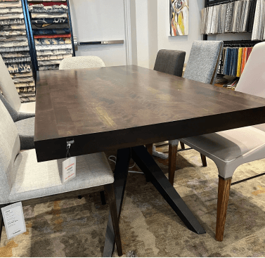 everest dining table